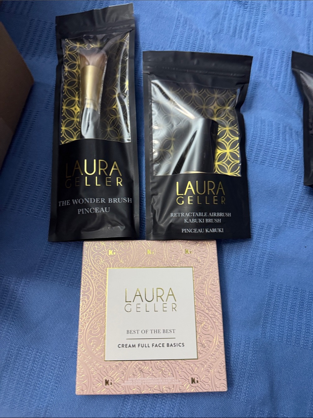 New Laura Geller Set Full Face Basics Palette W/ 2 Brushes
